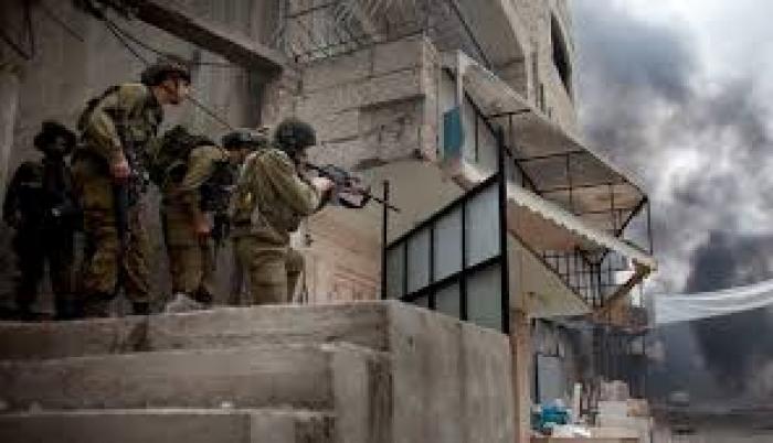 اعتقالات وإصابات ومواجهات عنيفة في مخيم الدهيشة