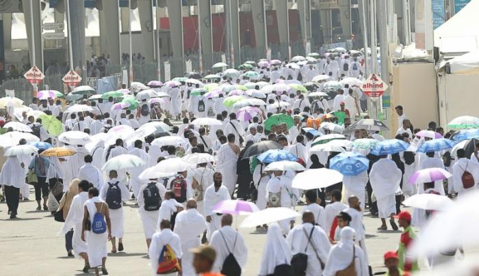 أكثر من مليونين حاج يتوافدون على مشعر منى لبدء مناسك الحج