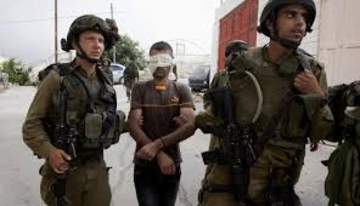 الاحتلال يعتقل شابا من القدس  