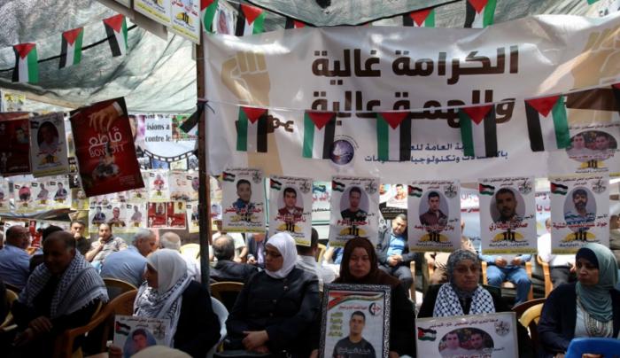 هآرتس: لقاء فلسطيني امريكي لمناقشة إنهاء إضراب الاسرى 
