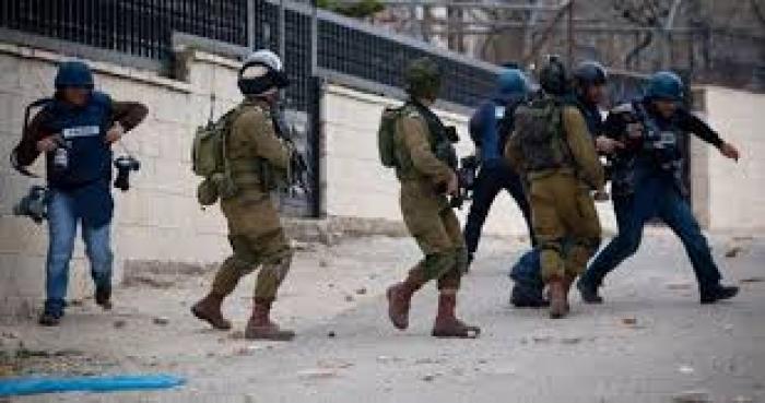 25 انتهاكاً صهيونياً بحق الصحفيين خلال الشهر الماضي