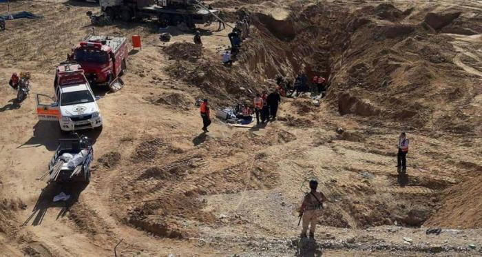 فرق الإنقاذ تواصل عملية البحث عن مفقودين في نفق سرايا القدس
