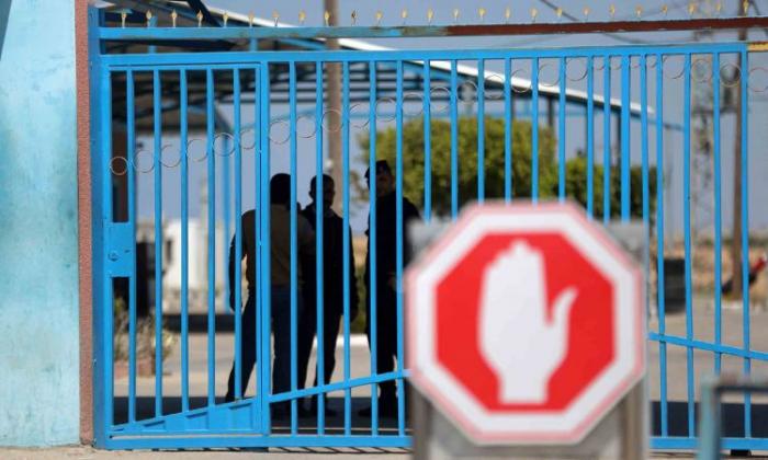 الاحتلال يفرض طوق أمني على الضفة وغزة