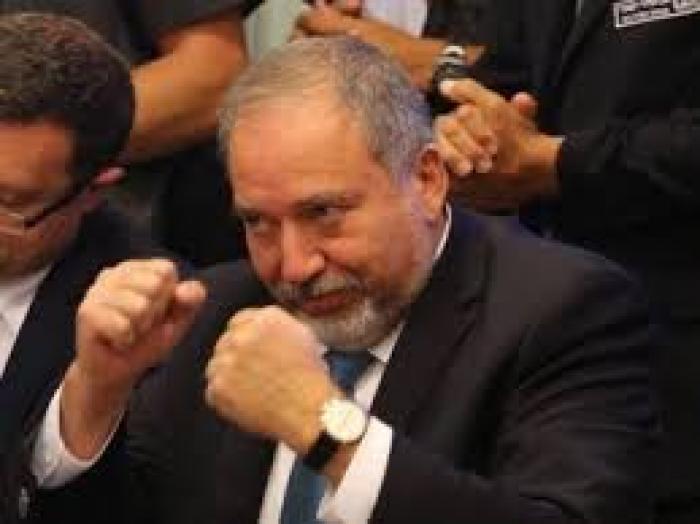 صحيفة جيروزاليم بوست:ليبرمان قد ينضم لكتلة اليمين وحكومة برئاسة نتنياهو