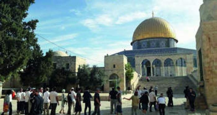 إصابات باعتداء قوات الاحتلال على المصلين في المسجد الأقصى