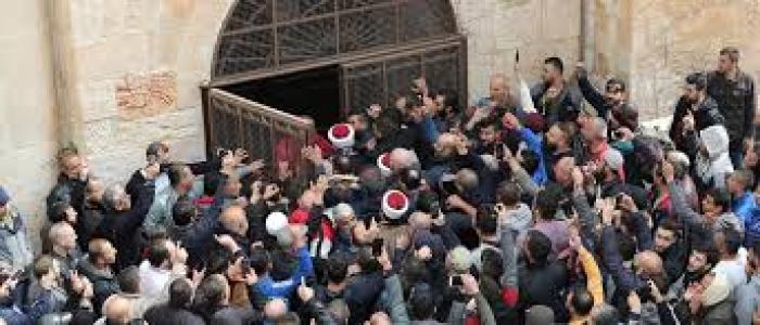 محكمة الصلح الصهيونية تصدر قراراً بإغلاق مصلى باب الرحمة في القدس