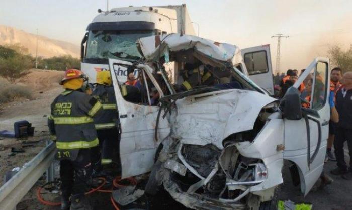 مصرع 6 عمال في حادث سير قرب البحر الميت
