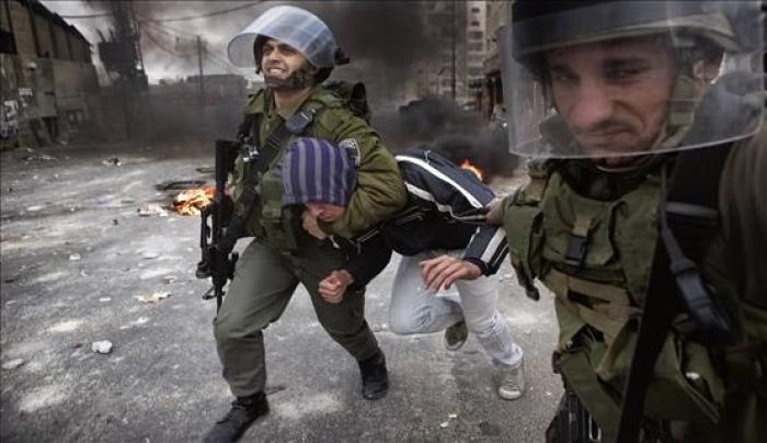 الاحتلال يشن حملة اعتقالات في الضفة والقدس المحتلتين