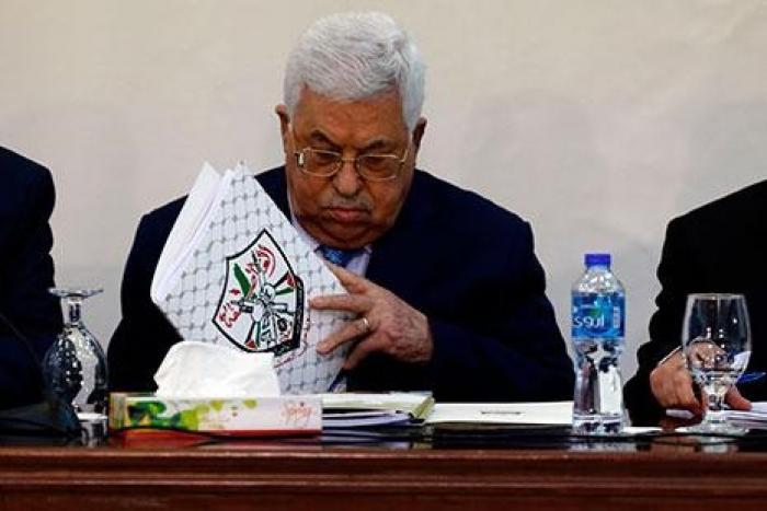الرئيس محمود عباس يعيّن محمود العالول لخلافته