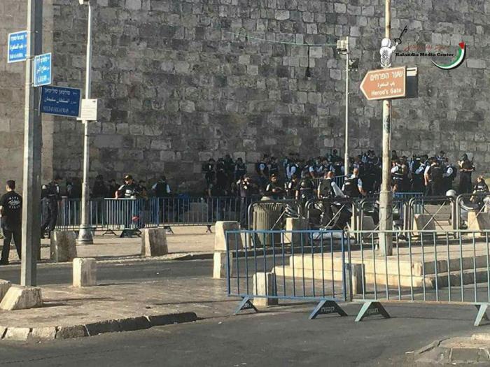 مفتي القدس يدين الإجراءات الاستيطانية بالقدس والخليل ويحذر الإحتلال