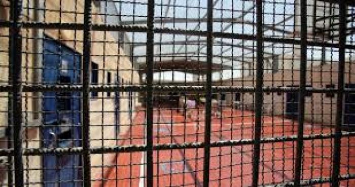 أربعة أسرى من الضفة الغربية المحتلة يدخلون أعوامًا جديدة داخل سجون الاحتلال