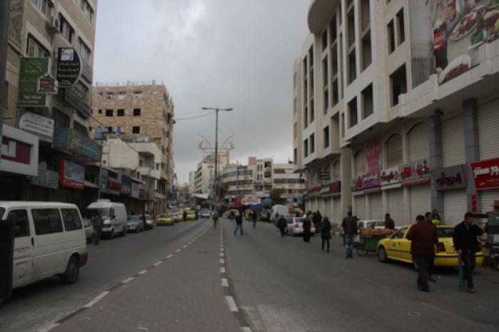 إضراب عام حداًدا على أرواح الشهداء في مدينة الخليل