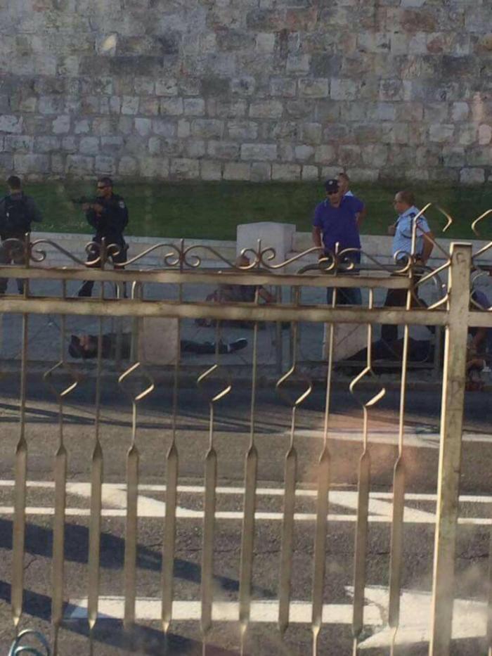 إصابة اثنين من شرطة الاحتلال في عملية طعن بالقدس