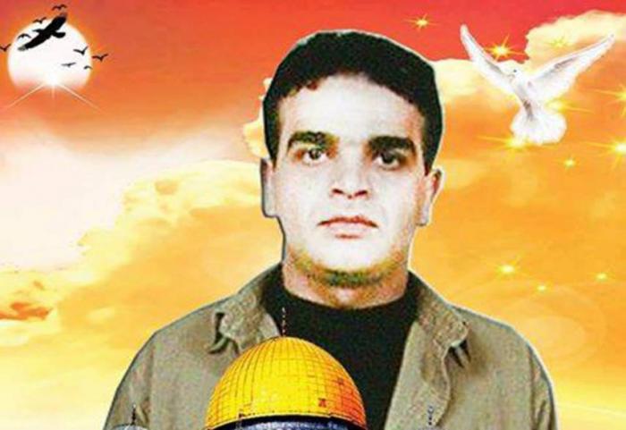 الاحتلال يسمح لوالدة الاسير أبو دياك بزيارته في معتقل عيادة الرملة