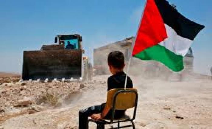تمديد إغلاق الشوارع المؤدية للخان الأحمر حتى منتصف الشهر