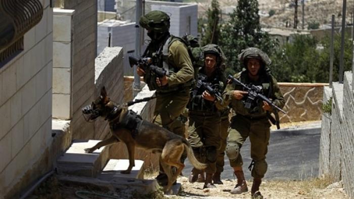 االعدو الصهيوني  يقتحم منزل الشهيد اسكافي بالقدس