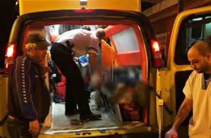 إصابة مستوطن بجراح خطيرة في عملية طعن بالداخل المحتل