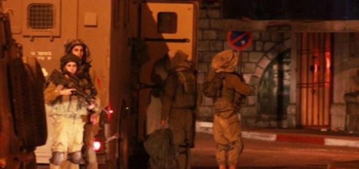 قوات الإحتلال تقتحم قباطية وتصور منزل الشهيد أبو الرب
