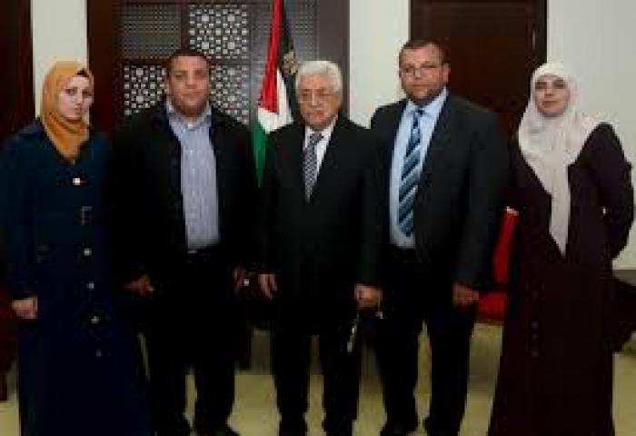 الرئيس يستقبل عائلات شهداء القدس المحتجزة جثامينهم  