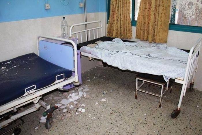 اخلاء قسم الولادة بمستشفى الشفاء بغزة لتصدع جدرانه