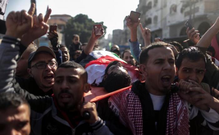 جيش الإحتلال يزعم عدم مسؤوليته عن استشهاد المُقعد أبو ثريا