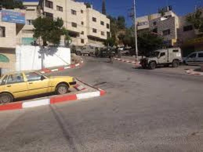 الاحتلال ينشر عشرات الحواجز في محيط نابلس