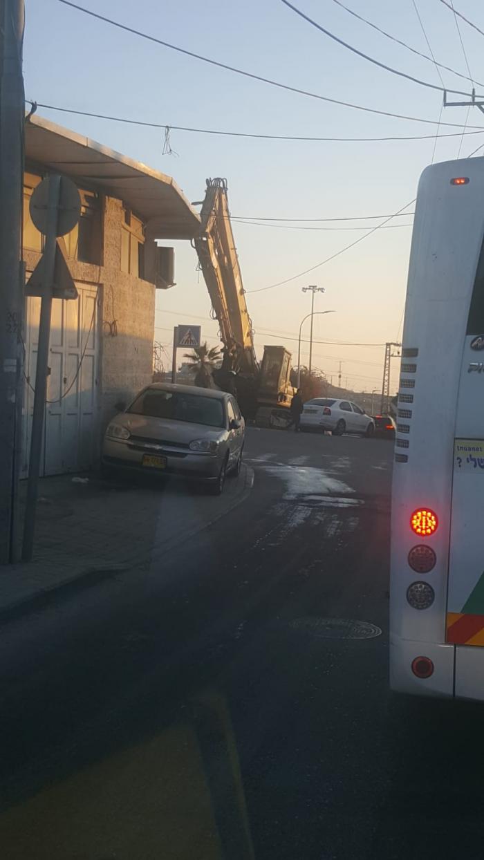 الاحتلال يهدم منزلًا في العيسوية