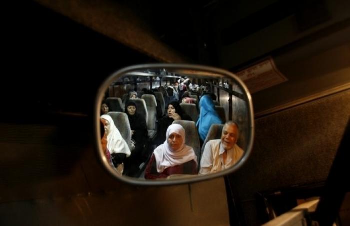 37 من ذوي أسرى غزة يزورون أبناءهم في سجن نفحة