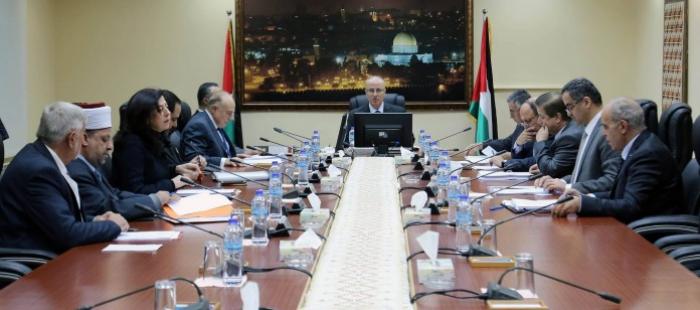 مجلس الوزراء يناقش ميزانية 2016 ويقر تزويد المدارس بالحواسيب
