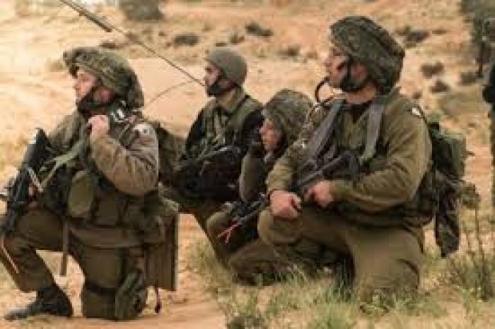 جنود الاحتلال يبدئون مناورات عسكرية في محيط غلاف غزة