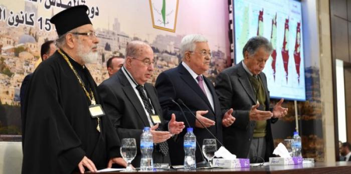 عباس: خللاً فنياً أدى إلى تأجيل دفع رواتب الموظفين واعتبارا من غداً ستصرف الرواتب