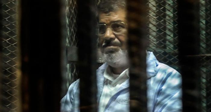الحكم بالسجن 20 عاماً على الرئيس المصري السابق محمد مرسي