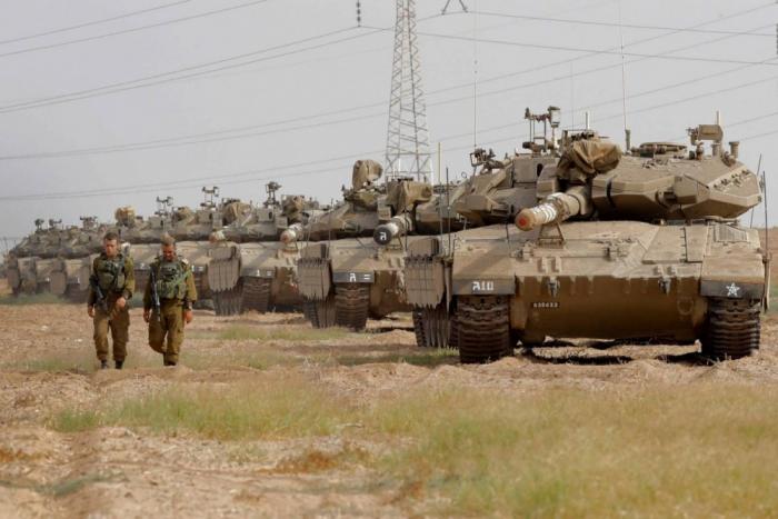 قوات الاحتلال تسحب قواته التي حشدها على حدود غزة