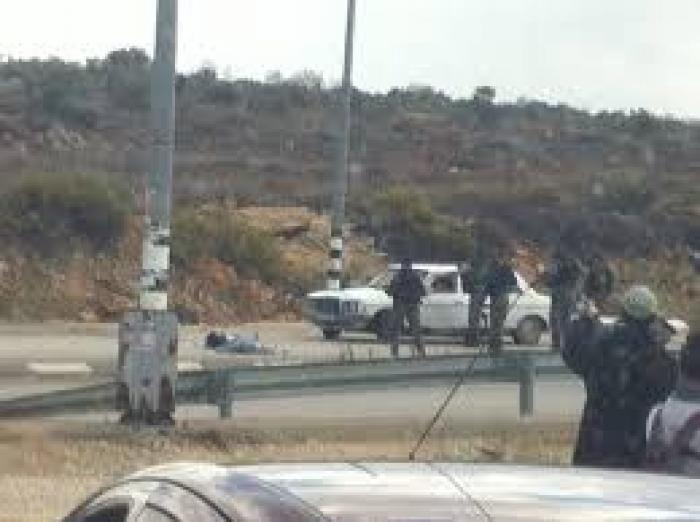 استشهاد فلسطيني وإصابة آخر برصاص الاحتلال بزعم محاولتهما تنفيذ عملية طعن 