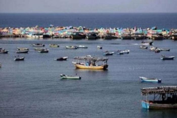 العدو يوسع مساحة الصيد ببحر غزة إلى 15 ميلا
