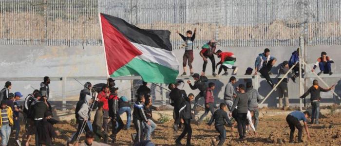إصابة نحو 49 مواطناً في قمع العدو المسيرات شرق غزة 