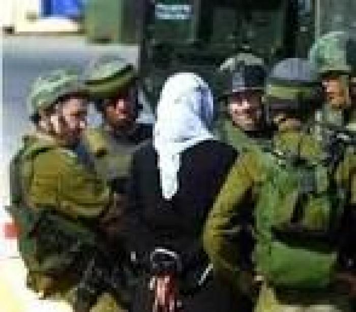 اعتقال فتاة بزعم محاولتها طعن جندي على حاجز الحمرا شمال أريحا