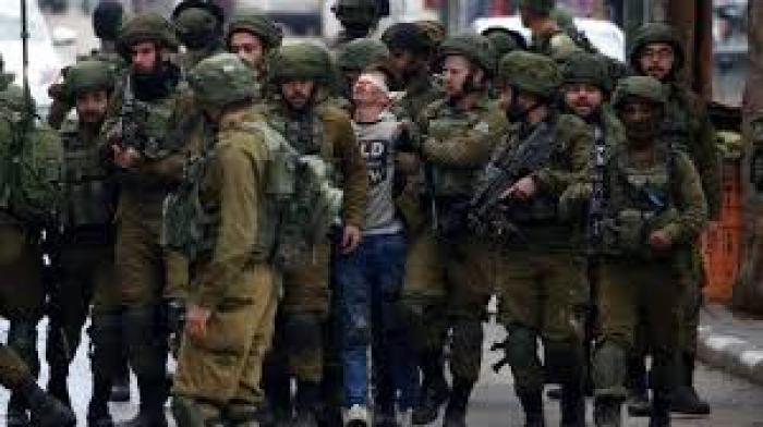 378 فلسطينيا تم إعتقالهم خلال الشهر الماضي