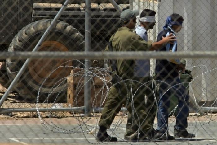 6500 فلسطيني يقبعون في زنازين الاحتلال