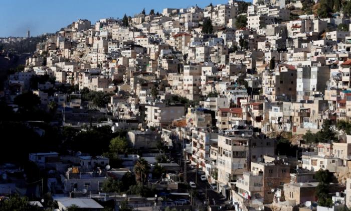 الاحتلال يداهم عدة أحياء في بلدة سلوان
