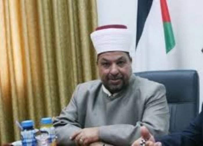 وزير الأوقاف يطلع وفدا من مؤسسة القدس الشرف على الانتهاكات الصهيونية بحق المقدسات