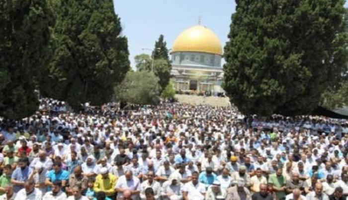 صلاة الجمعة في المسجد الأقصى المبارك