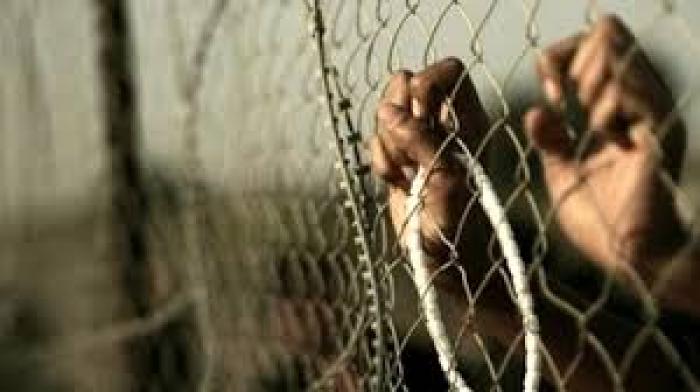 ستة أسرى يواصلون إضرابهم المفتوح عن الطعام رفضاً لاعتقالهم الإداري