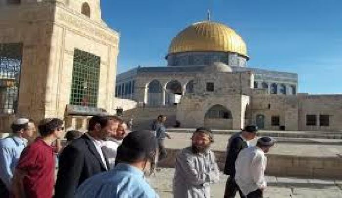 ٣٨ مستوطنًا يقتحمون الأقصى تحت حماية مشددة