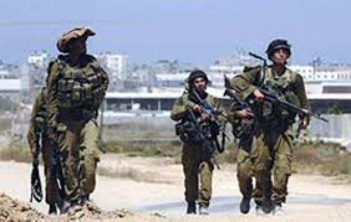 قوات الإحتلال تعتقل عقيداً بالأمن الفلسطيني جنوب نابلس