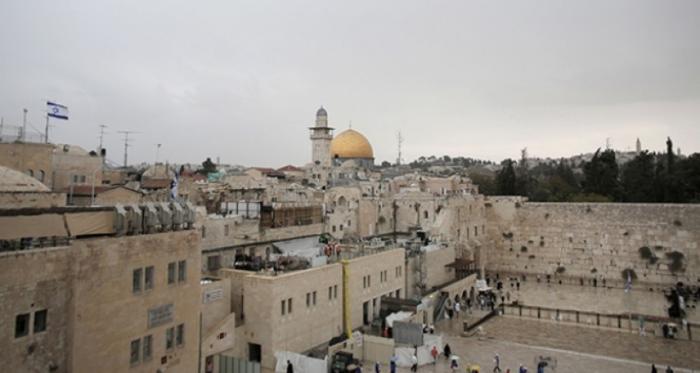 إبعاد 33 مقدسيًا عن الأقصى وهدم 13منشأة بالقدس خلال اغسطس