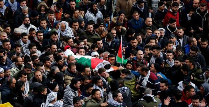 جماهير غزة تشيع جثامين 7 شهداء ارتقوا أمس