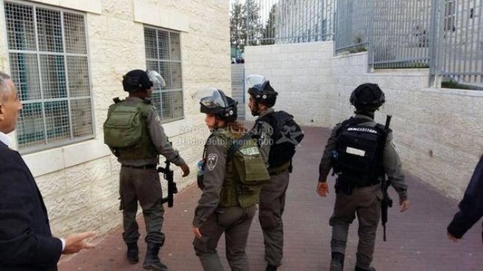 الاحتلال يقتحم مدرسة الأيتام في القدس القديمة