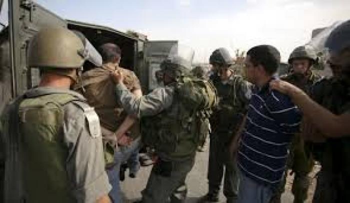 حملة إعتقالات تطال 11 فلسطينياً من الضفة والقدس