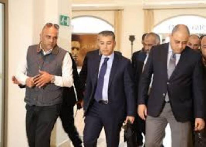 وفد من المخابرات المصرية يصل رام الله للقاء الرئيس عباس 